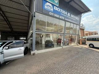 Prime Car Showroom To Let or For Sale – 620 Kudu Street, Allen’s Nek, Roodepoort