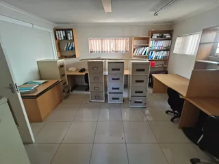 275m² House with Business Rights For Sale in Goodwood