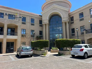 465m² Office to Let in Tyger Valley  Balcony