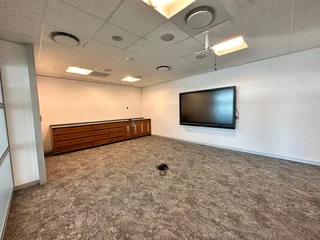 561m² Office Space to Let in Cape Town CBD with Breathtaking Views