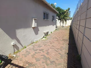 275m² House with Business Rights For Sale in Goodwood
