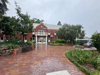 182m² Ground Floor Office To Let at 33 Wessel Road, Rivonia