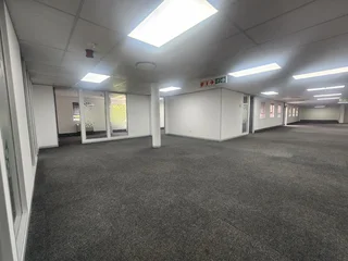 Prime 769m² Office Space to Let in Prestigious Brookfield Office Park