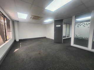 Prime 769m² Office Space to Let in Prestigious Brookfield Office Park