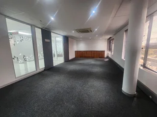 Prime 769m² Office Space to Let in Prestigious Brookfield Office Park