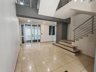 Prime 354m² Office Space in Faerie Glen – Modern, Spacious &amp; Exceptionally Located!