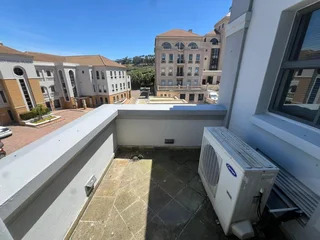 343m² Office To Let in Tyger Valley Shared Balcony