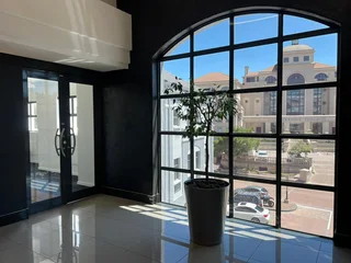 343m² Office To Let in Tyger Valley Shared Balcony