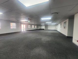 Prime 769m² Office Space to Let in Prestigious Brookfield Office Park