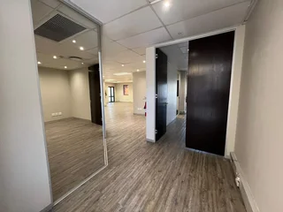 186m² Office Space To Let in Tyger Valley Immediate Occupation