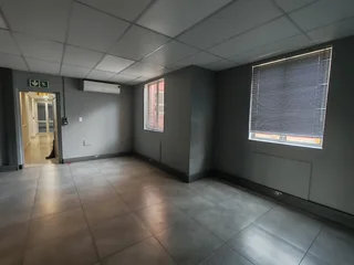 Prime 354m² Office Space in Faerie Glen – Modern, Spacious &amp; Exceptionally Located!