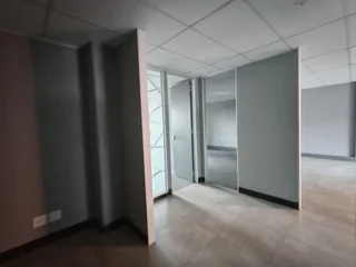 Prime 354m² Office Space in Faerie Glen – Modern, Spacious &amp; Exceptionally Located!