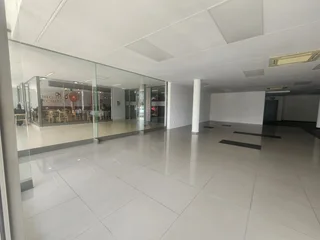 Prime 147m² Retail Space to Let in Prestigious Brookfield Office Park