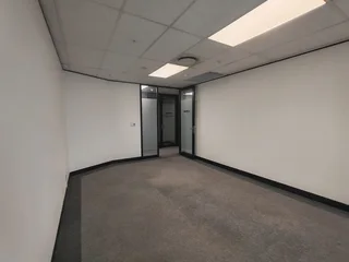 PREMIUM 35m² OFFICE SUITE IN MENLYN CENTRAL-NO LOADSHEDDING