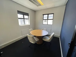 343m² Office To Let in Tyger Valley Shared Balcony