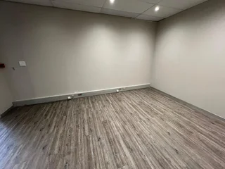 186m² Office Space To Let in Tyger Valley Immediate Occupation