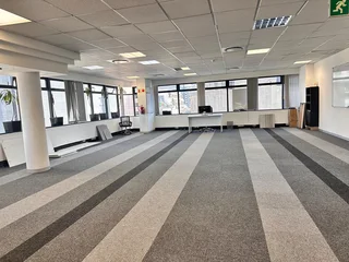 238m² Office Space to Rent in The Pinnacle Building, Cape Town City Centre
