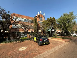 62 Square Meter Office Suite To Let In Clubview – Secure, Fibre-Ready Unit With Rooftop Access