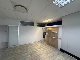 Premium 166m² First Floor Office Space to Let - Clearwater Office Park, Allens Nek, Roodepoort