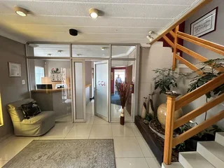 Commercial Office Unit To Let - 346 Ontdekkers Service Road, Florida Park, Roodepoort.