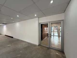 Premium 520m² First Floor Office Space to Let - Clearwater Office Park, Allens Nek, Roodepoort