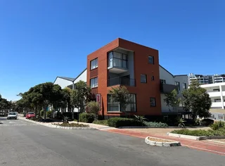 Mixed Use office space to let in Century City