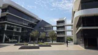 831 Square Meter Office space to let in Byls Bridge Office Park with backup power