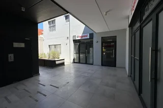 Mixed Use office space to let in Century City