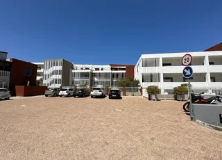 Mixed Use office space to let in Century City