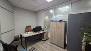 831 Square Meter Office space to let in Byls Bridge Office Park with backup power