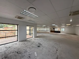 Premium 520m² First Floor Office Space to Let - Clearwater Office Park, Allens Nek, Roodepoort