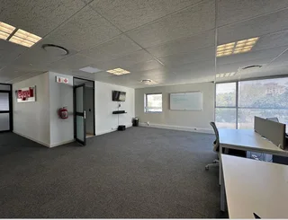 Mixed Use office space to let in Century City