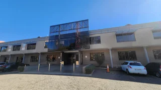 276m² Office Space To Let In Brooklyn – Prestigious Brookfield Office Park