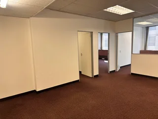 142m² Office To Let In Cape Town Lift Access