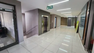 173m² Office Space To Let in Brooklyn – Prestigious Brookfield Office Park