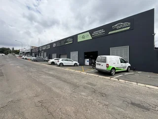 150m2 Workshop-Style Space to Rent - 246 Beyers Naude Drive, Northcliff, Randburg