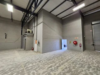547m2 Warehouse To Let in Willow Park Stikland