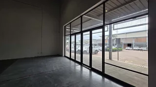 251 Square meter Neat Warehouse space to let in Highveld