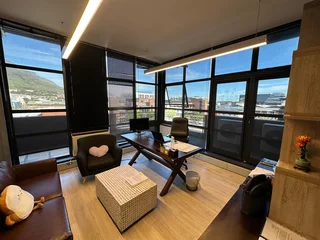 792m² Office To Let in The Terraces, Black River Park, Observatory