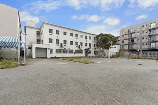 1,637m² High-Exposure Commercial Building To Let on Voortrekker Road, Parow