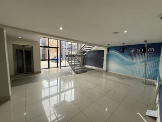 685m² Office To Let In Jean Avenue – Prime Location With Exceptional Accessibility