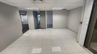 252m² Office To Let In Brooklyn – Prestigious Brookfield Office Park With 50m² Balcony