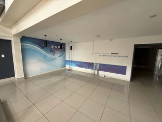 685m² Office To Let In Jean Avenue – Prime Location With Exceptional Accessibility