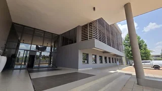 47 Square meter Commercial space to let in Highveld with Back up Power