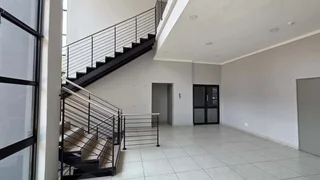 196 Square meter Office space to let in Highveld