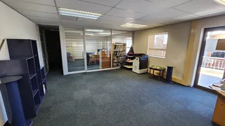 173m² Office Space To Let in Brooklyn – Prestigious Brookfield Office Park