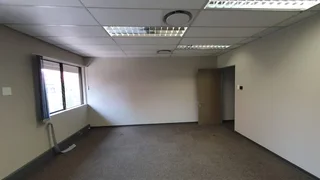33m² Office To Let In Arcadia – No Loadshedding Convenience