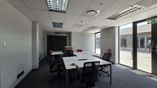 62 Square Meter office space to let in Highveld
