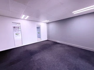 340m² Office To Let In Jean Avenue – Prime Location With Exceptional Accessibility