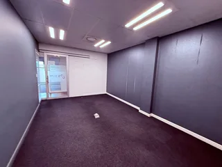 685m² Office To Let In Jean Avenue – Prime Location With Exceptional Accessibility